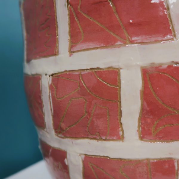 'Repeat Tile Pot (white and red) by Francis W - Image 2
